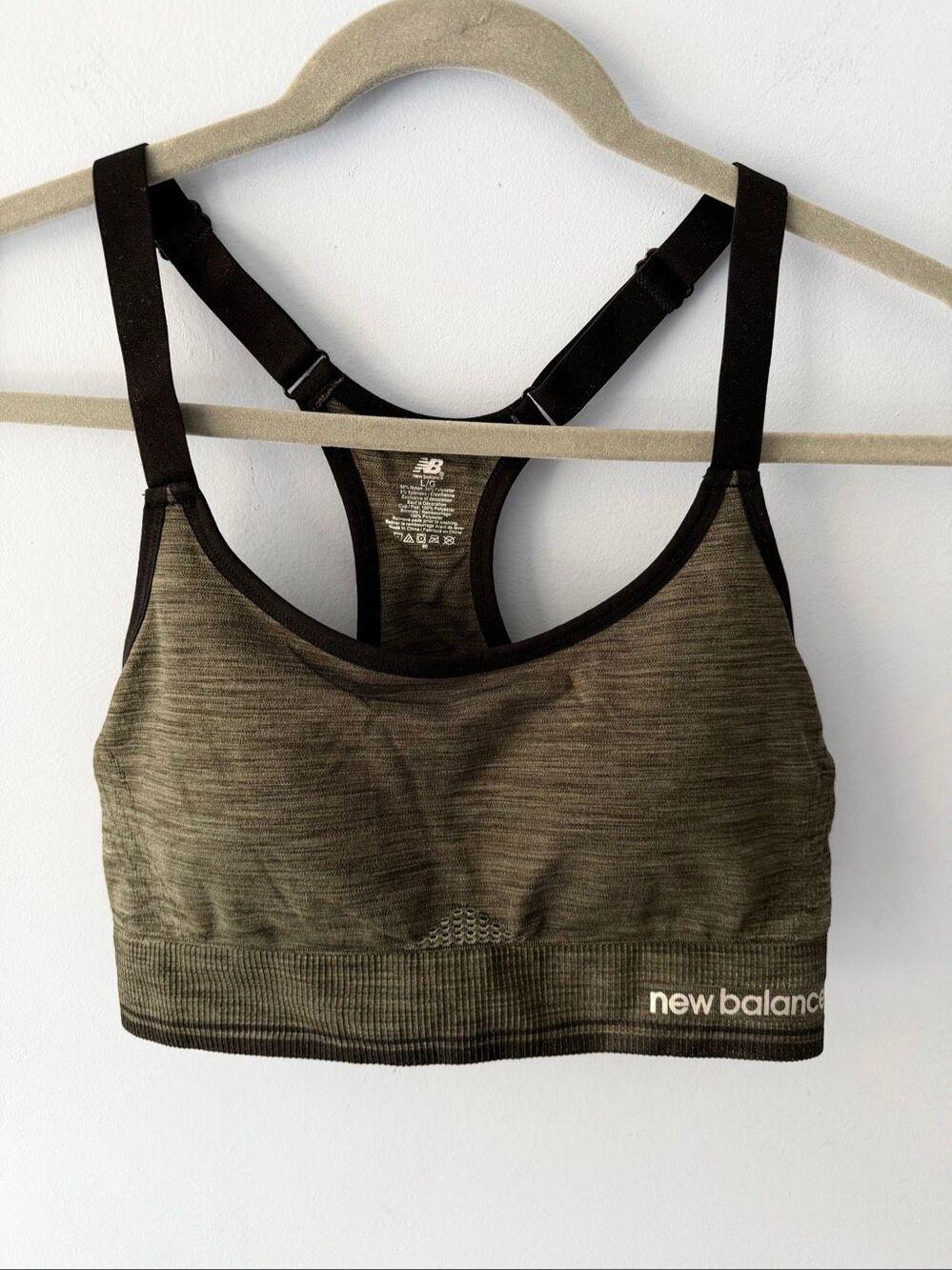 New Balance Green Seamless Racerback Sports Bra Large Padded Adjustable NWOT